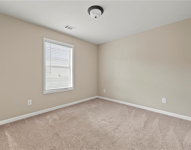 4215 Fulson Court - Photo Thumbnail 9