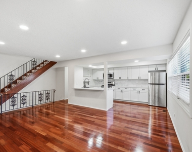 1204 Inverrary Lane - Photo Thumbnail 1