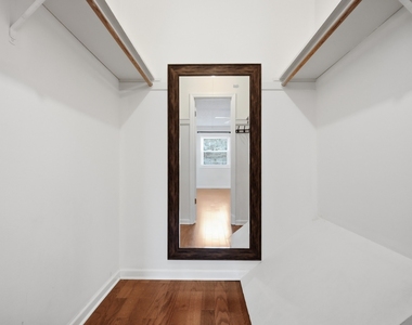 1204 Inverrary Lane - Photo Thumbnail 14