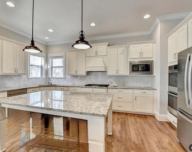 4105 Hopewell Springs Drive - Photo Thumbnail 8