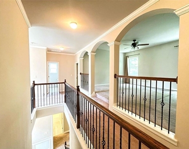 2271 Spring Sound Lane - Photo Thumbnail 8