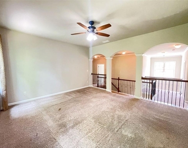 2271 Spring Sound Lane - Photo Thumbnail 9