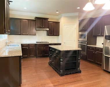 2271 Spring Sound Lane - Photo Thumbnail 7