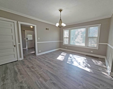 249 E Park Boulevard - Photo Thumbnail 8