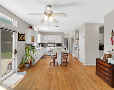 3569 Charlemaine Drive - Photo Thumbnail 13