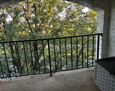 350 Plum Creek Drive - Photo Thumbnail 16