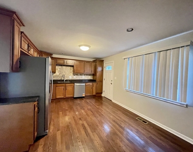 245 Healy Avenue - Photo Thumbnail 2
