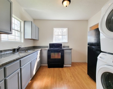 5106 Hershe Street - Photo Thumbnail 10