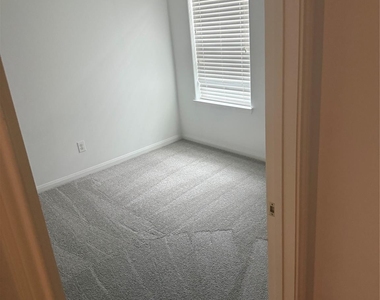 12711 Mystic Water Lane - Photo Thumbnail 7