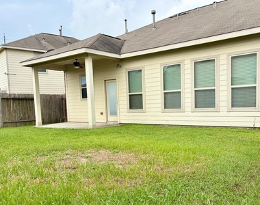 10914 Camarillo Court - Photo Thumbnail 45