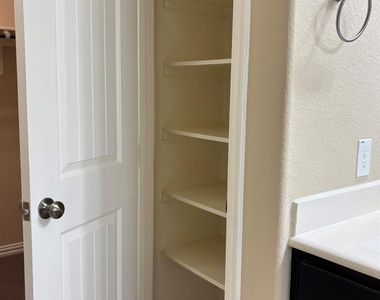 10914 Camarillo Court - Photo Thumbnail 10