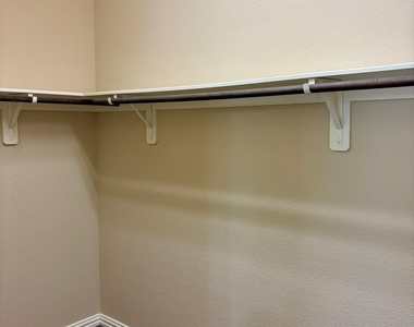 10914 Camarillo Court - Photo Thumbnail 11