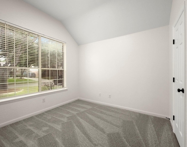 34 S Rambling Ridge Place - Photo Thumbnail 23