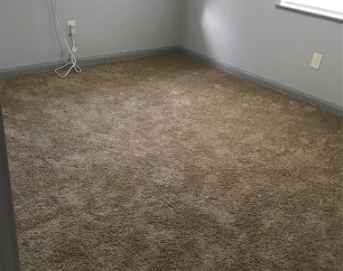 8717 Spaulding Street - Photo Thumbnail 20