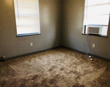 8717 Spaulding Street - Photo Thumbnail 18