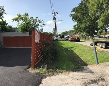 8717 Spaulding Street - Photo Thumbnail 26