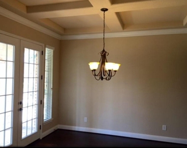 2 Caprice Bend Place - Photo Thumbnail 14