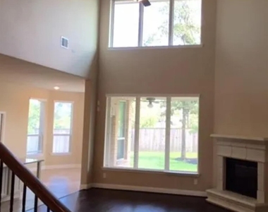 2 Caprice Bend Place - Photo Thumbnail 4