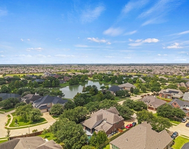 9302 Brady Branch Lane - Photo Thumbnail 4