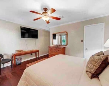 2526 Creekway Circle - Photo Thumbnail 31