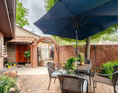 2526 Creekway Circle - Photo Thumbnail 19