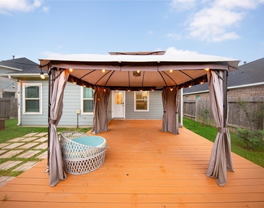 31206 Whitfield Court - Photo Thumbnail 20