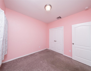 31206 Whitfield Court - Photo Thumbnail 14
