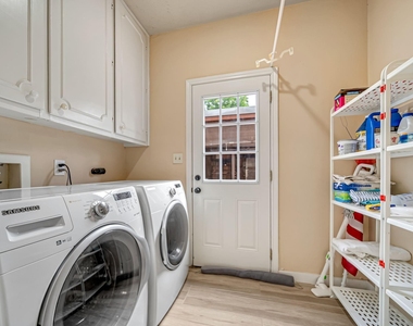 10732 Briar Forest Drive - Photo Thumbnail 11