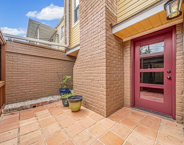 10732 Briar Forest Drive - Photo Thumbnail 24