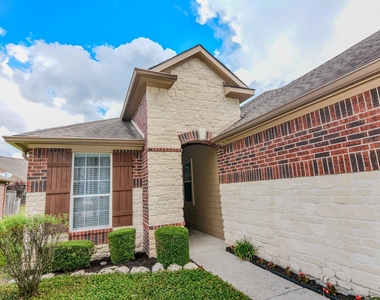 19610 Muirwood Place Lane - Photo Thumbnail 2