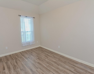 19610 Muirwood Place Lane - Photo Thumbnail 7