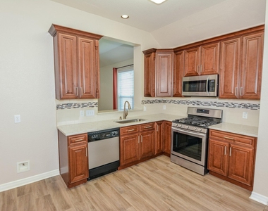 19610 Muirwood Place Lane - Photo Thumbnail 11