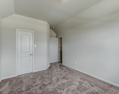 1015 Willowick Bay Drive - Photo Thumbnail 29