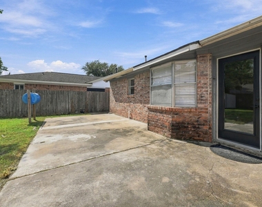 8339 Carvel Lane - Photo Thumbnail 23