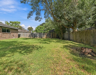 8339 Carvel Lane - Photo Thumbnail 18