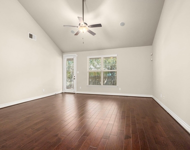 9026 Centennial Drive - Photo Thumbnail 8