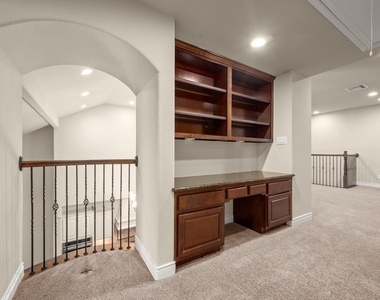 9026 Centennial Drive - Photo Thumbnail 25