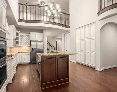 9026 Centennial Drive - Photo Thumbnail 6