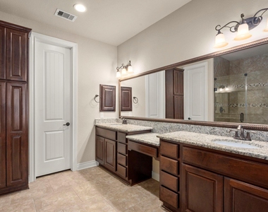 9026 Centennial Drive - Photo Thumbnail 14