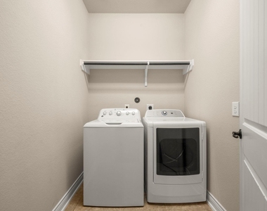 9026 Centennial Drive - Photo Thumbnail 21