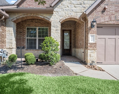 9026 Centennial Drive - Photo Thumbnail 2