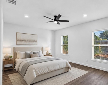 2909 Tarpey Avenue - Photo Thumbnail 4