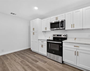 2909 Tarpey Avenue - Photo Thumbnail 3