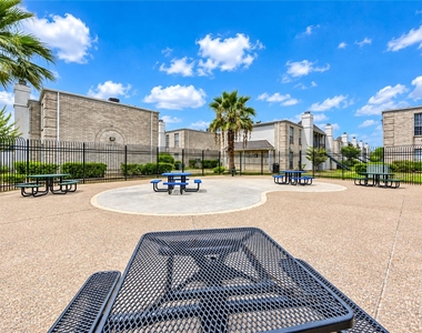 6606 De Moss Drive - Photo Thumbnail 6