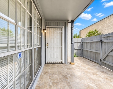 6606 De Moss Drive - Photo Thumbnail 9