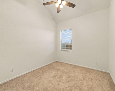 19115 Hazel Firs Lane - Photo Thumbnail 6