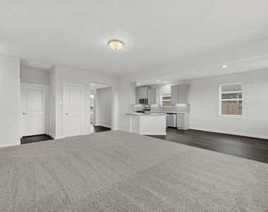 3025 Sorrento Hill Drive - Photo Thumbnail 6