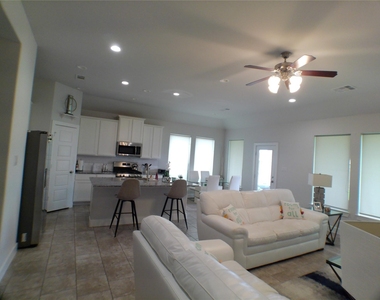 2710 Ocean Key Drive - Photo Thumbnail 15