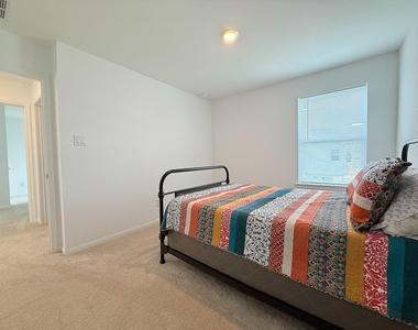 2706 Hollow Alpine Way - Photo Thumbnail 24