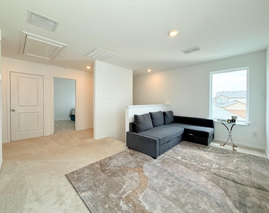 2706 Hollow Alpine Way - Photo Thumbnail 20